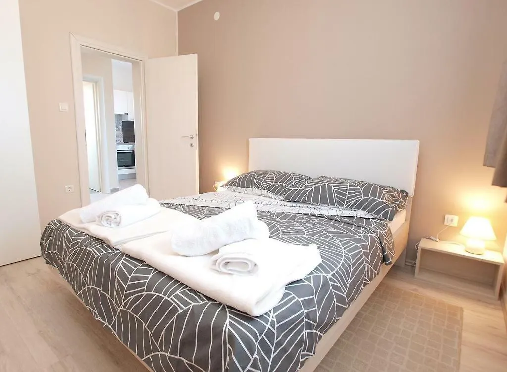 Luna Pula Apartment